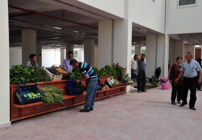 ORGANİK ÜRÜNLERİN SATILDIĞI ŞAHİNBEY KÖY PAZARI HİZMETE GİRDİ
