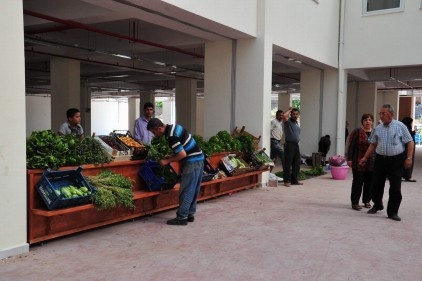 ORGANİK ÜRÜNLERİN SATILDIĞI ŞAHİNBEY KÖY PAZARI HİZMETE GİRDİ