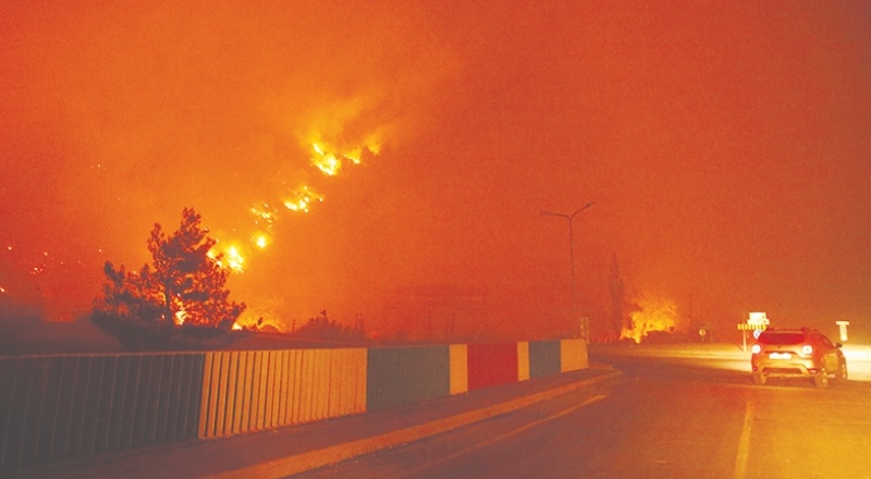 Orman yangınlarında 10. gün: 6 ilde 14 yangın devam ediyor