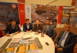 "Ortadoğu Turizm Fuarı"nı gezdiler