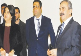 Ortadoğu’nun geleceğini belirleyecek büyük demokratik çözümün sağlanabilir