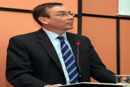 Ortadoğu&#039;ya demokrasi gelmesi pek kolay değil 