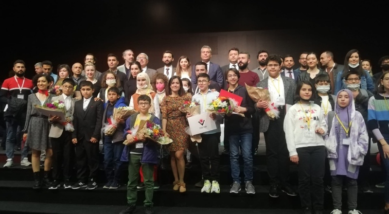 Ortaokul öğrencilerini bilimsel çalışmalar yapmaya özendiriyoruz