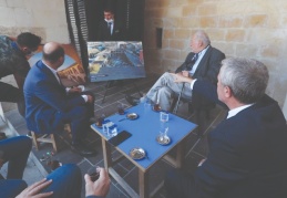 Ortaylı, restorasyonu yapılan tarihi mekanları gezdi