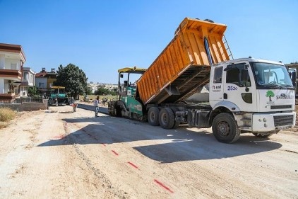 Osmangazi&#8217;de bozuk yol kalmadı
