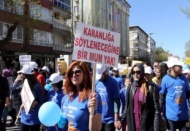 “Otizm Farkındalık Günü” için kortej yürüyüşü yapıldı