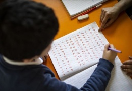 Otizmli çocuklar için gölge öğretmen uygulaması başlıyor