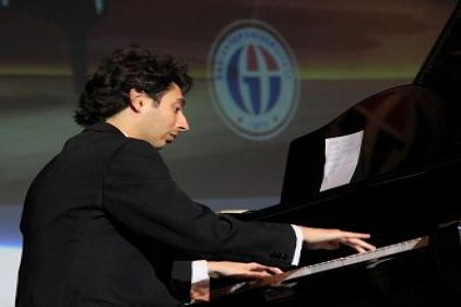Otizmli çocuklardan piyano resitali 
