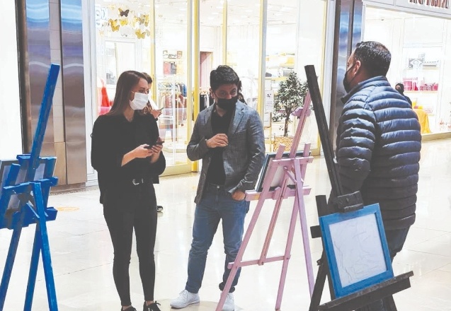 Otizmli küçük ressamlar çizdi