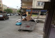 Otobüs durağı ve çöp konteynırı aynı yerde olur mu?