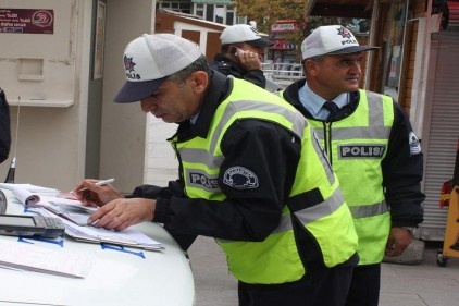 Otobüs, taksi ve motosikletler denetlendi