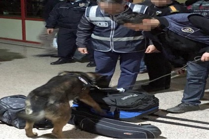 Otogarda ele geçirilen 25 Suriyeli Antep&#8217; e alınmadı