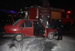 Otomobil alev aldı