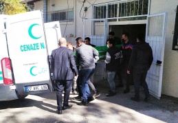 Otomobil ile kafa kafaya çarpışan motosiklet sürücüsü hayatını kaybetti