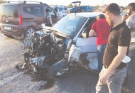 Otomobil ile minibüs çarpıştı: 4 yaralı