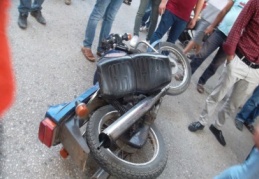 Otomobil, motosiklet ile çarpıştı: 1 yaralı