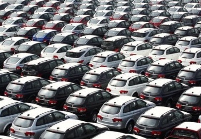 Otomobil pazarı yüzde 29, hafif ticari araç pazarı yüzde 34 azaldı
