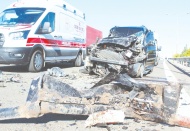 Otomobil TIR’a çarptı