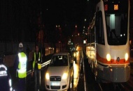 Otomobil Tramvay yoluna girdi 