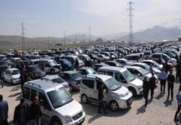 Otomobil ve hafif ticari araç pazarı yüzde 4 azaldı