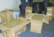Otomobilde 58 kilo esrar