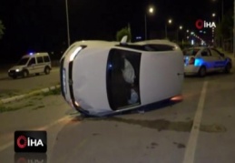Otomobilin takla attığı yere sonradan gelen kişi, sürücü olduğuna polisi ikna edemedi