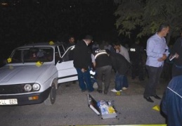 Otomobilinin içinde kurşun yağmuruna tutularak öldürüldü