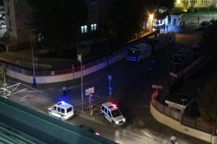 Otoparktaki paket, korku dolu dakikalar yaşattı