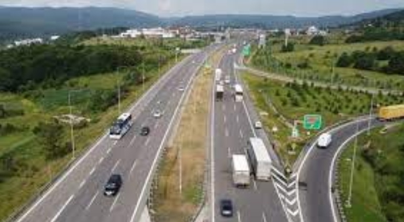 Otoyollarda otomobiller için yeni hız sınırı uygulaması yarın başlıyor