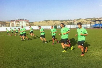 Ovacık Belediye Ulaş Spor&#8217;u 4-1&#8217;lik skorla mağlup etti