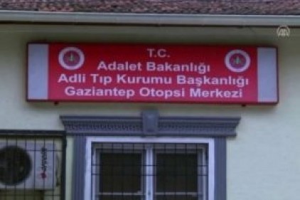 Oy kavgasında ölen muhtar adayı ve kardeşleri dualarla defin edildi 