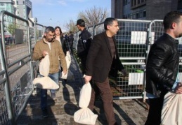 Oy torbaları seçim kuruluna geldi