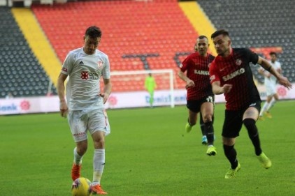 "Oyuncularım terinin son damlasına kadar savaştı"