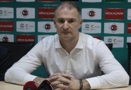 Oyuncularımı tebrik ediyorum