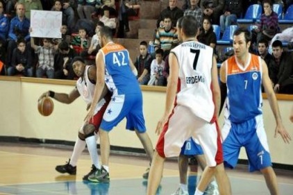 Oyuncularımız ve teknik heyetimiz takımı daha yukarılara çıkaracak