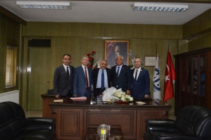 Özbay ve yönetimi Vali Yerlikaya&#8217;yı ziyaret etti