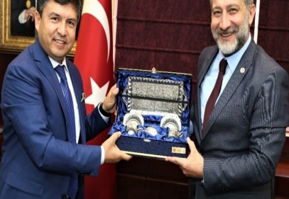 Özbek heyeti Gaziantep Ticaret Odası’ndaydı