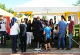 Özel Sani Konukoğlu Hastanesi Masal Park’ta stant açtı