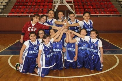 Özel Sanko Okulları Basketbol Küçük Kız Takımı İl Şampiyonu