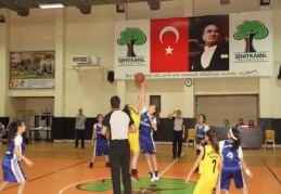 Özel Sanko Okulları Küçük Kız Takımı Türkiye şampiyonasına katıldı