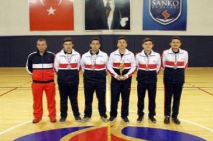 Özel Sanko okullarının Masa Tenisi başarısı