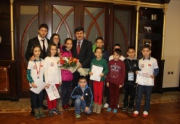 Özel Seçkin “Mat” etti