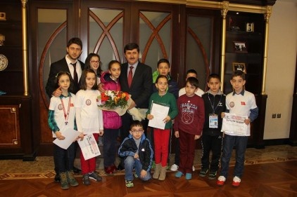 Özel Seçkin &#8220;Mat&#8221; etti