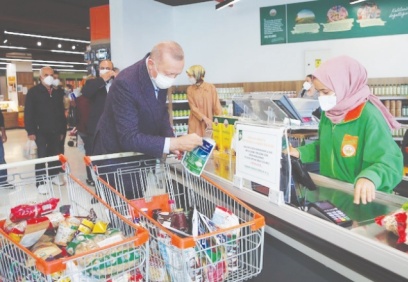 Özer Sencar: Yoksullar yüzde 30’u aşmış durumda