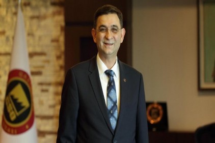 Özgür basın demokrasinin vazgeçilmez bir parçasıdır