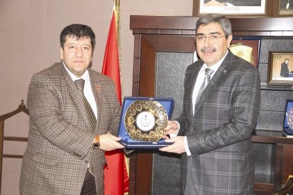 Özkeçeci&#8217;ye &#8220;Hayırlı olsun&#8221; ziyaretinde bulundular