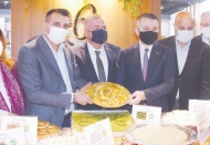 Pakdemirli, GTB standını ziyaret etti