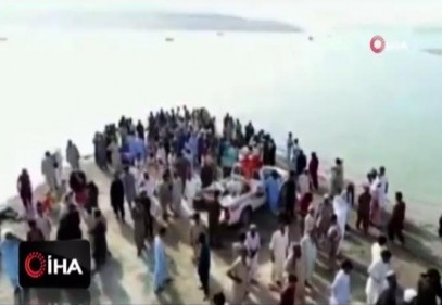 Pakistan'daki tekne kazasında bilanço yükseliyor: 30 ölü