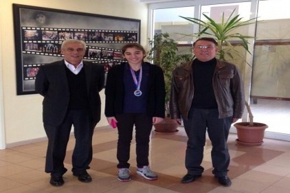 Paletli yüzme yarışları Mersin&#8217;de yapıldı