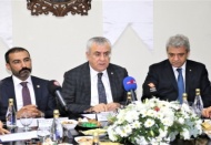 Pamuk ipliği ithalatına ek gümrük vergisi getirilmeli